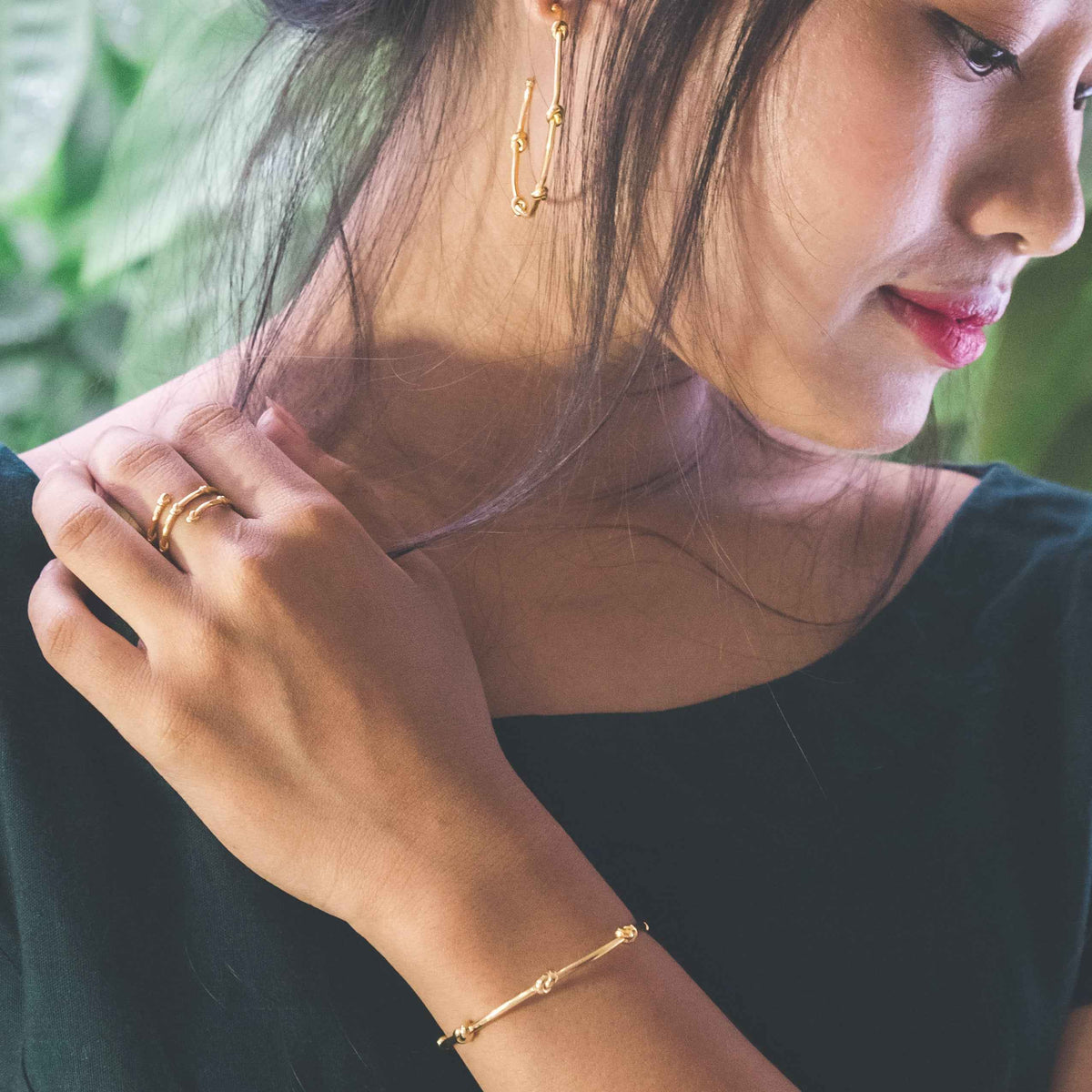 Knots for Freedom Bracelet Gold