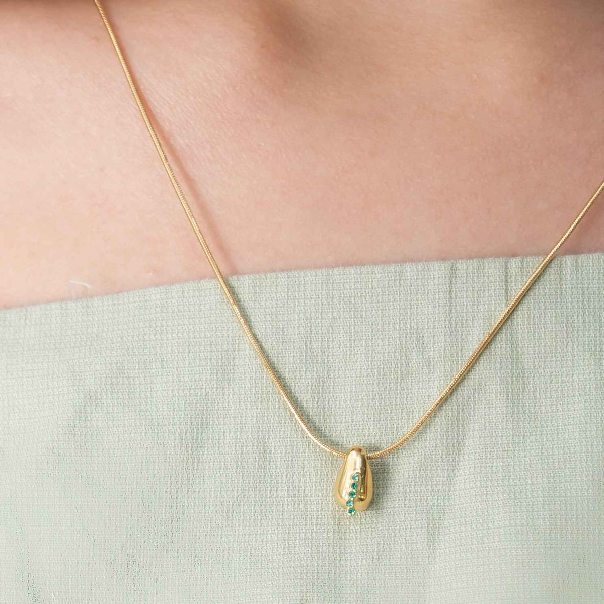 Radicle Necklace Gold
